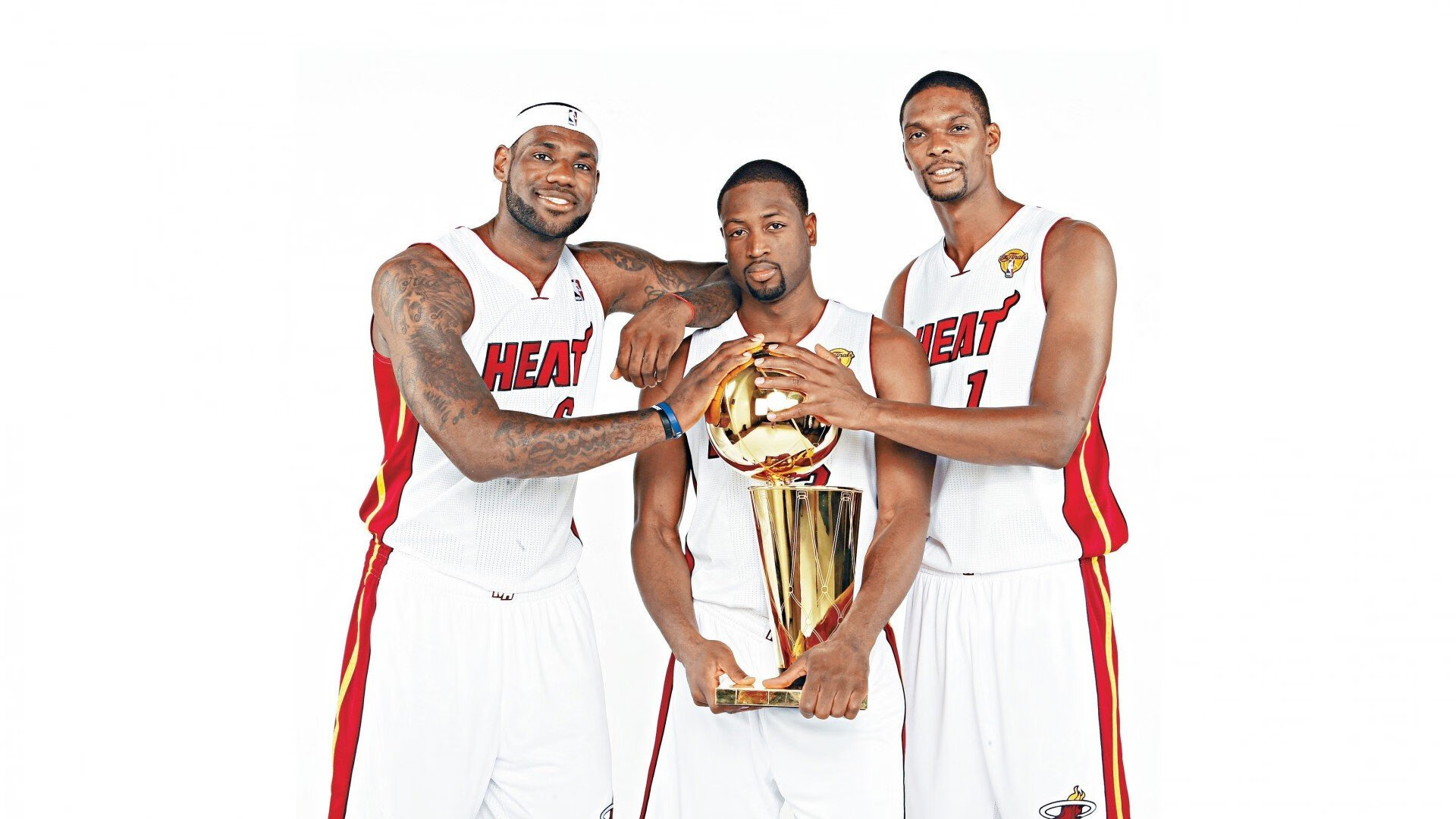 IM体育动画直播通道-东决关键战之夜，字母哥末节接管比赛，雄鹿昂首挺进总决赛